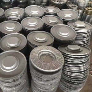 Metal caps for filters